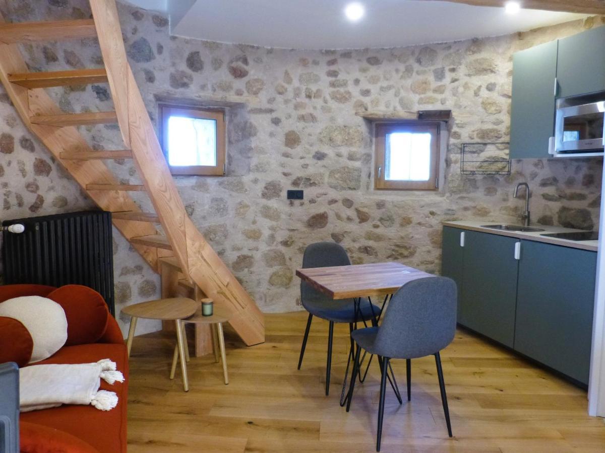 La Tour Du Canet Longessaigne Extérieur photo